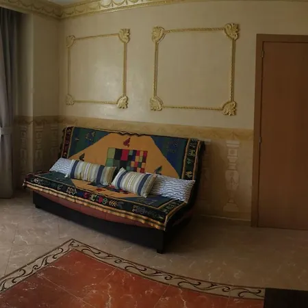 3 Bedroom Garbinet 公寓