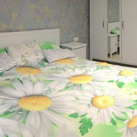 Apartament 3 Bedroom Garbinet *